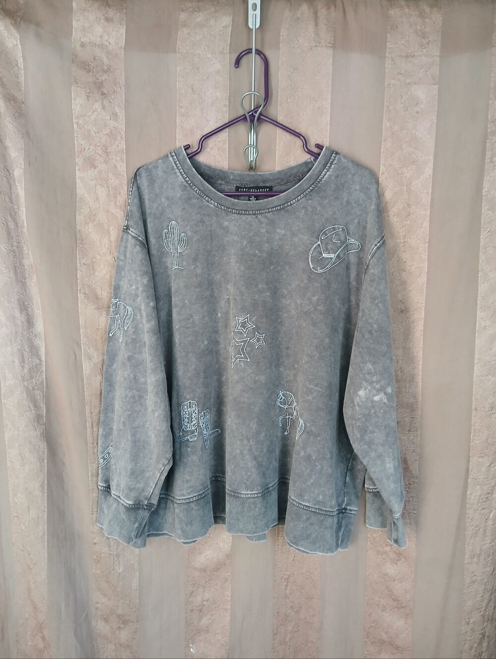 💎 Jane & Delancey Women's Top Charcoal Graphic Western Sweatshirt NWT #0481